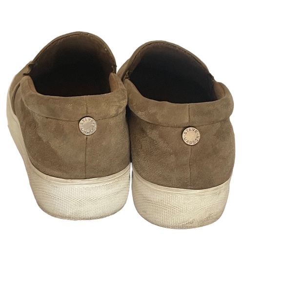 Steve Madden Khaki Green Suede Slip-On Sneakers - Size 9 Casual Comfort Summer - Picture 4 of 6